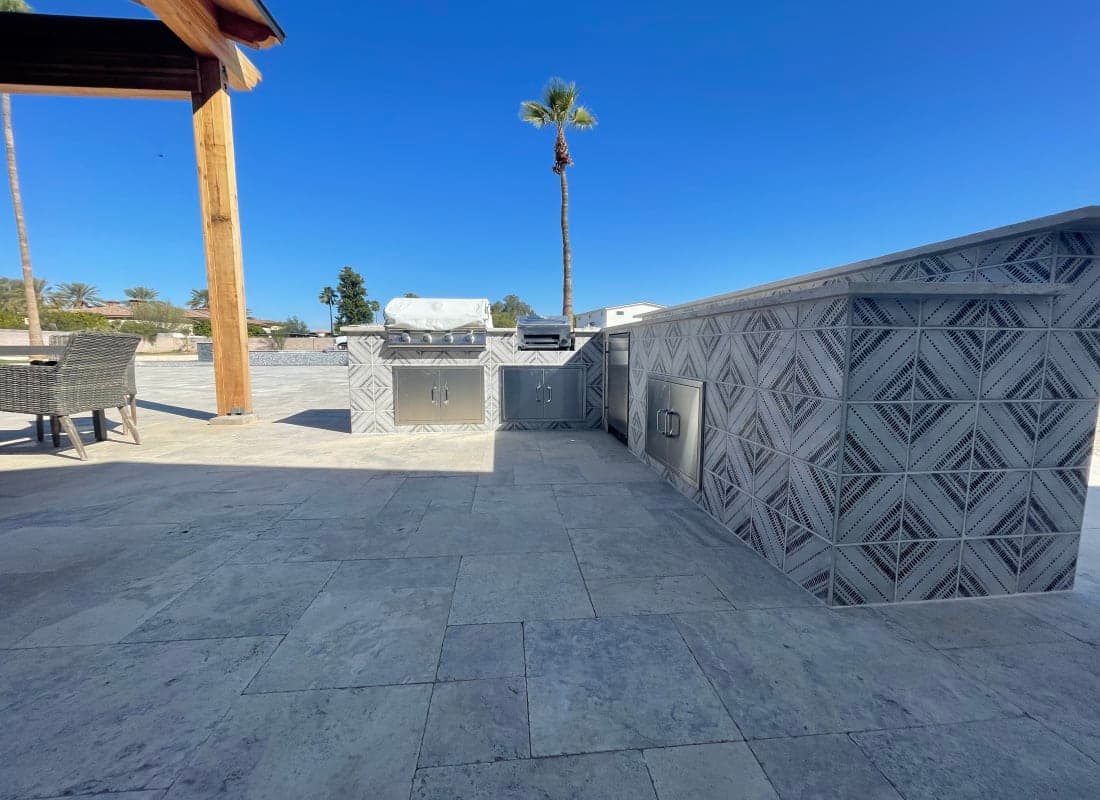 Outdoor living room vignette